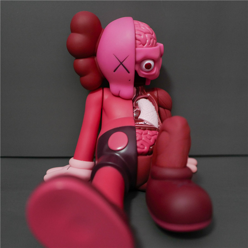 Kaws 23cm  (2)